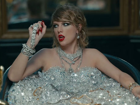 Festival Bracelets, Pendants & Jewelry Inspired by Taylor Swift