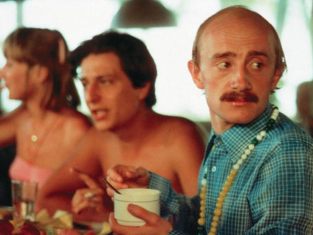 5 anecdotes savoureuses sur Les Bronzés en hommage à Michel Blanc !