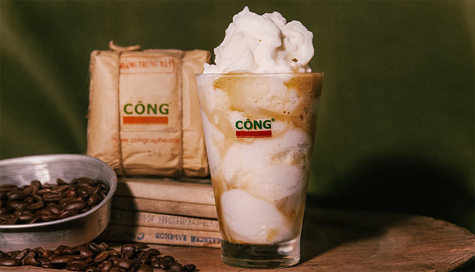 Cà phê cốt dừa của Cộng Cafe