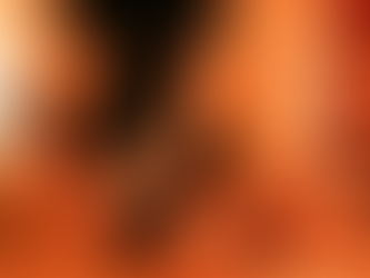 Sérotonine Massages - Cabinet de massages bien-être à Genève - Une jeune femme reçoit une séance de Thaï-Yoga Massage