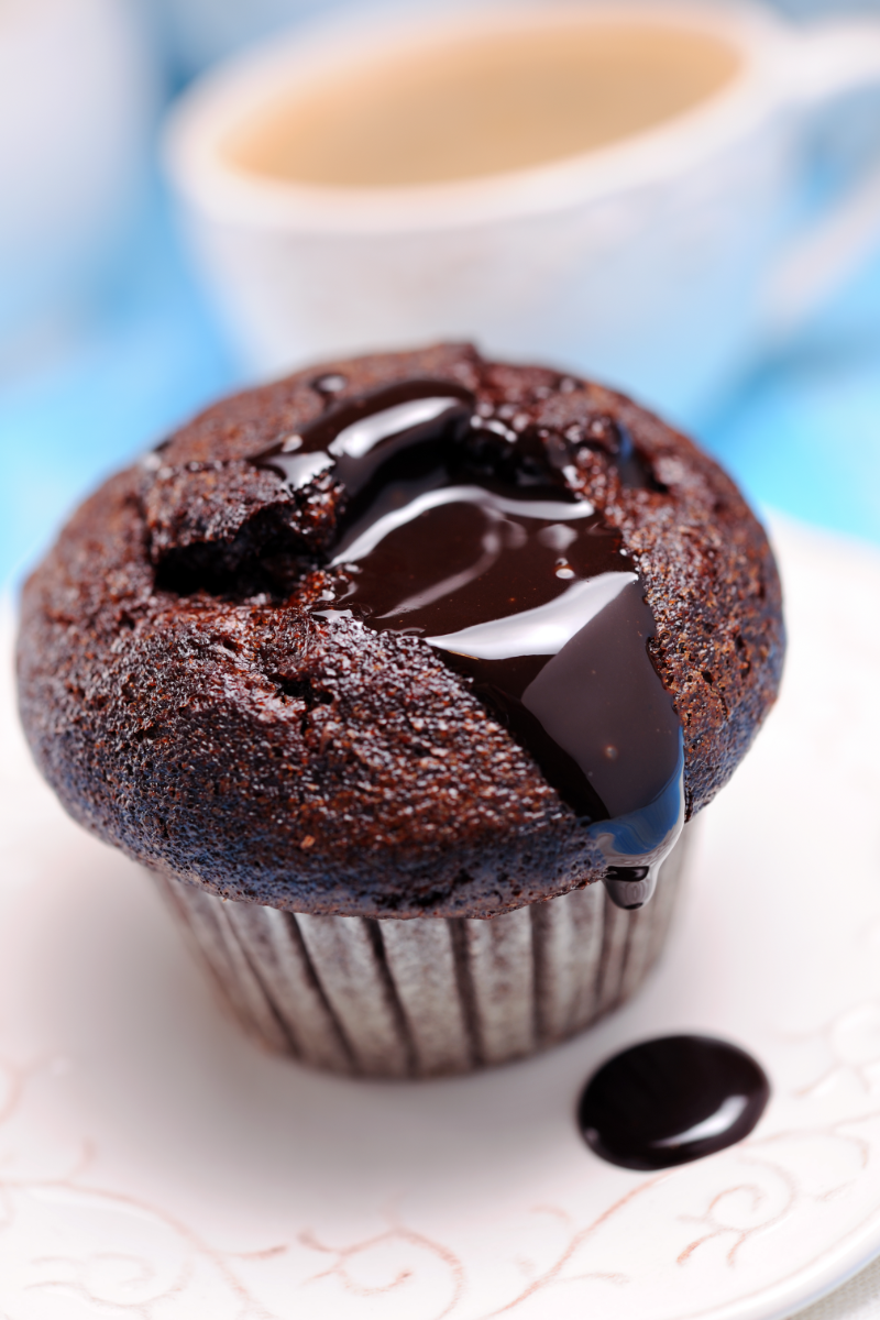 Morbido tortino al cioccolato senza glutine con cuore morbido