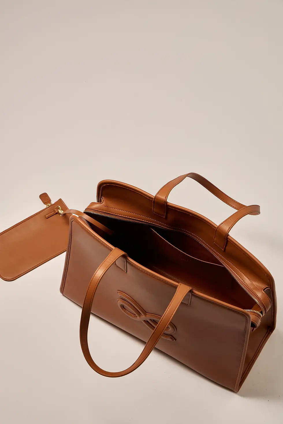 Thumbnail: ETERNA TOTE 40 PU