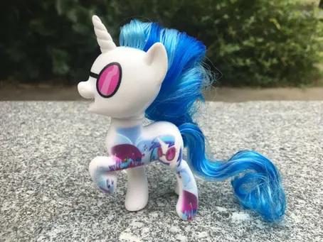 All About - Vinyl Scratch (DJ Pon3)