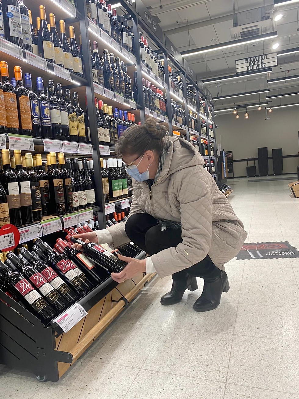 PRIMÄÄRIT MANIPULOIDUT AROMIT LÖYTYVÄT USEIN ALAHYLLYLTÄ