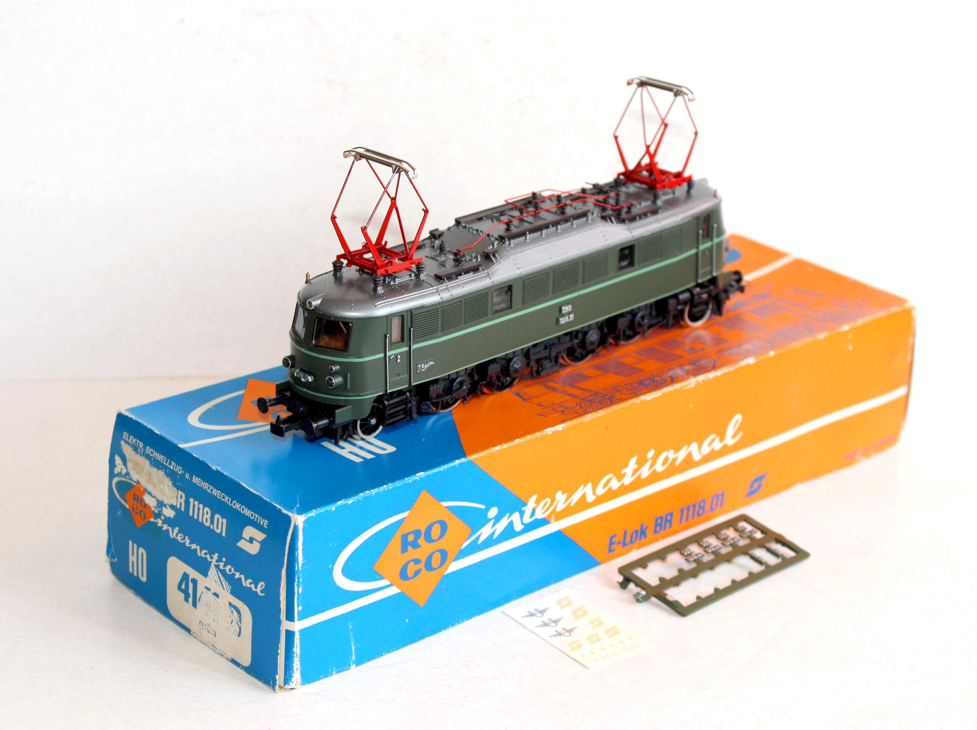 ROCO HO 4141D LOCOMOTIVE MOTRICE ELECTRIQUE OBB BR 1018 01 MOTEUR + ECLAIRAGE OK