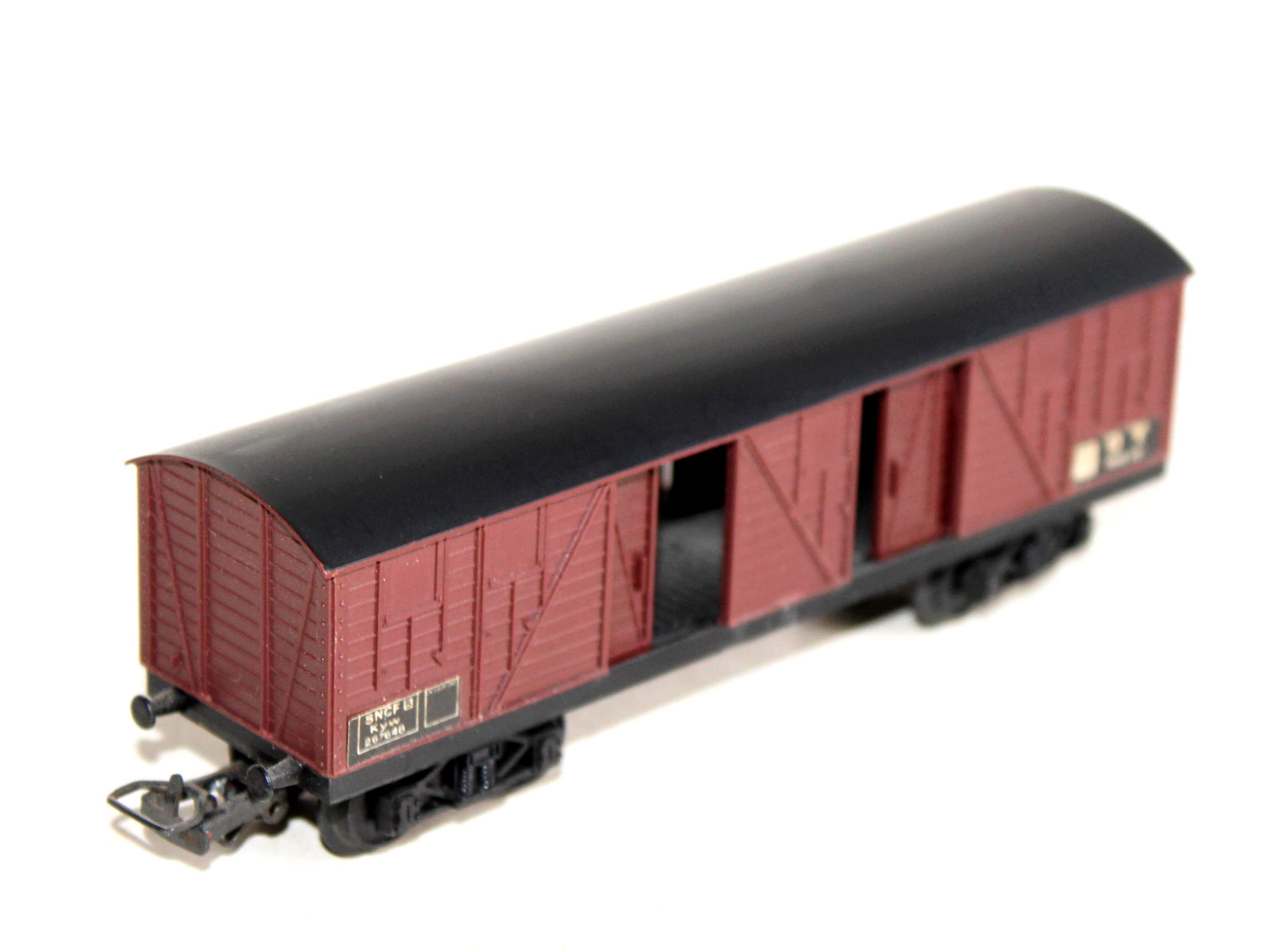 JOUEF HO 653 WAGON COUVERT DE FRET PORTE COULISSANTE FOURGON BAGAGE TYPE TP SNCF