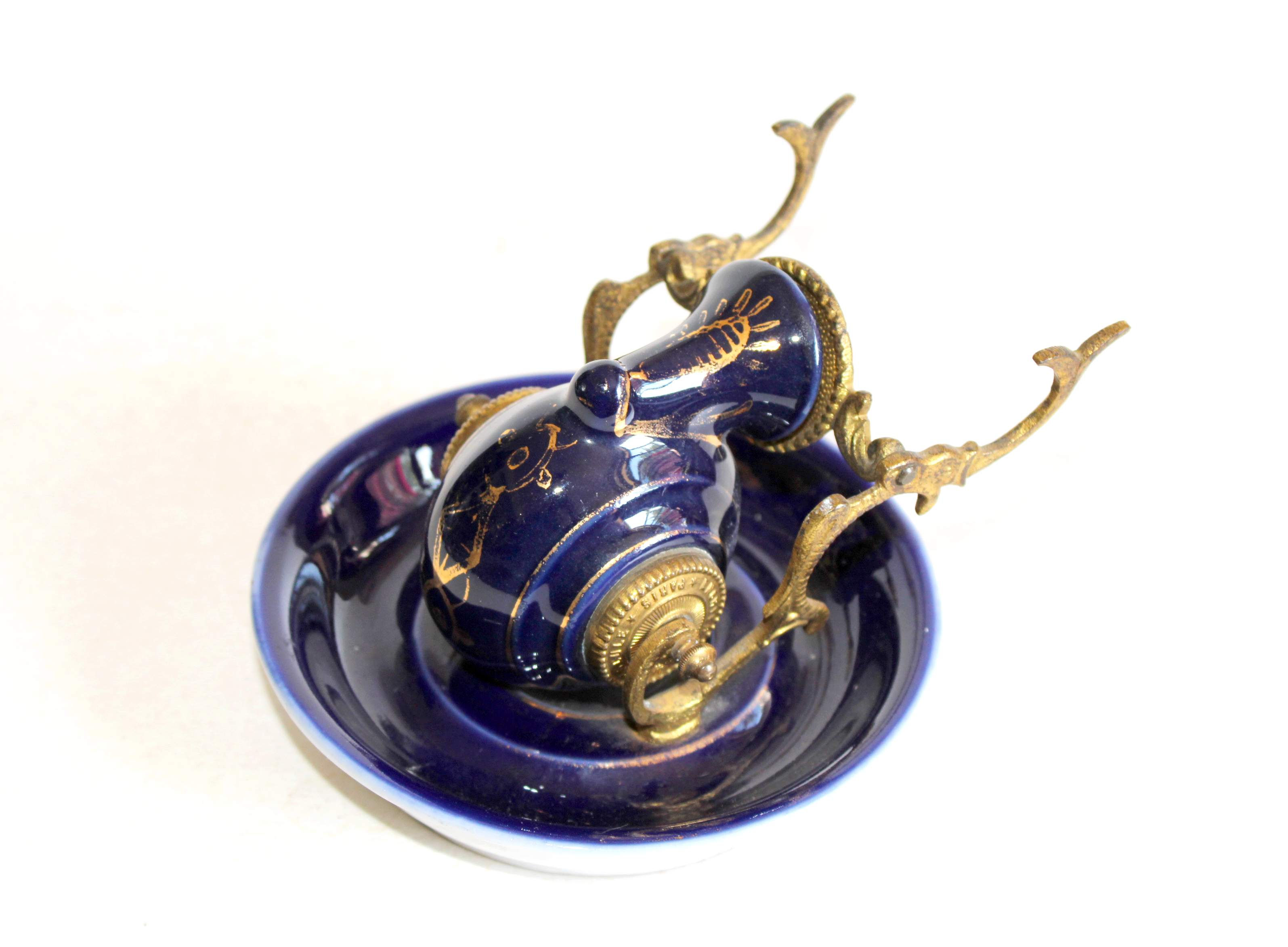 MAGNIFIQUE ENCRIER ESCARGOT, SIPHOIDE, A BASCULE PORTE PLUME PORCELAINE J.L XIXe