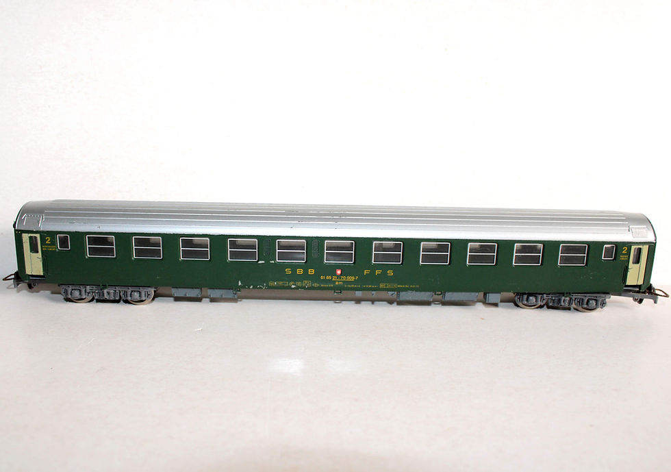 Miniatyrbild: JOUEF HO 5782 VOITURE VOYAGEUR SUISSE 2e CLASSE, SBB CFF FFS, WAGON TYPE RIC-UIC