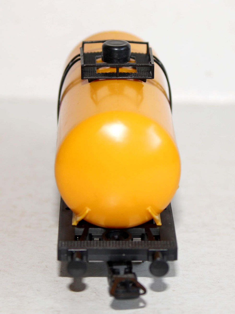 Миниатюра: LIMA HO 30 2713 WAGON CITERNE SHELL WAGON PLATEFORME PORTE RESERVOIR ESSENCE, FS