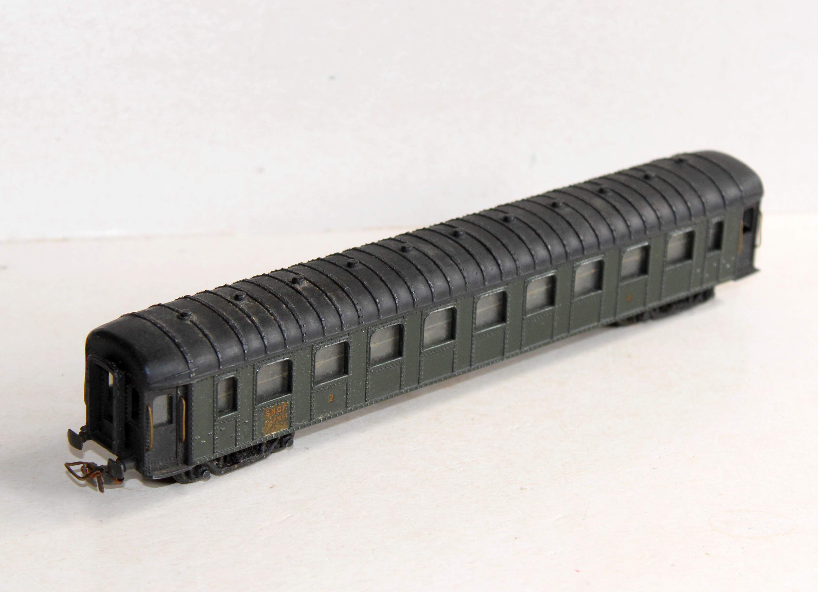 SMCF HO 472 VOITURE VOYAGEUR GRANDES LIGNES A RIVET 2e CLASSE OCEM SNCF EN METAL