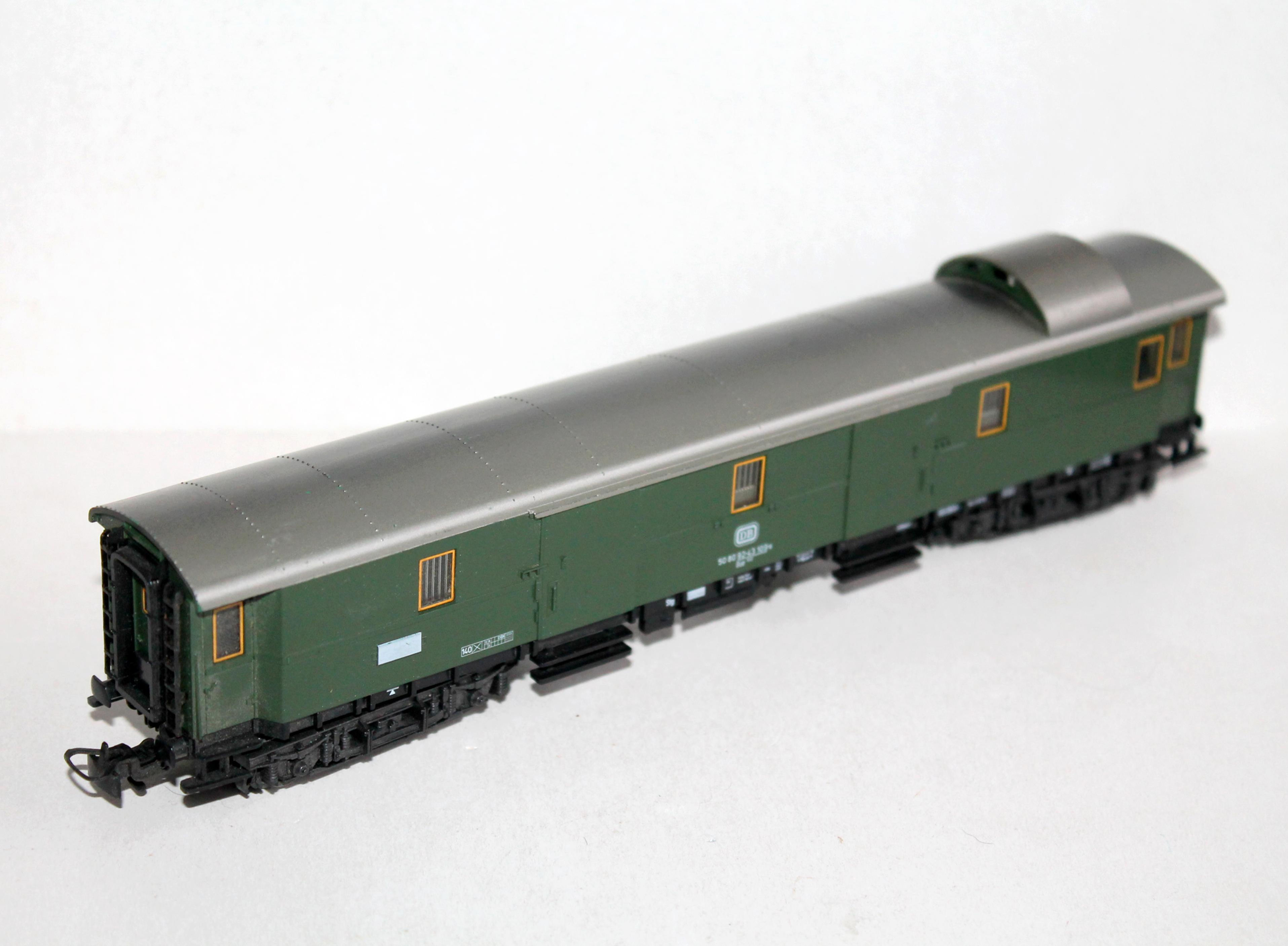 MARKLIN HO 4140 WAGON TRANSPORT MARCHANDISE FOURGON BAGAGE POSTAL DB 50 80 92-43