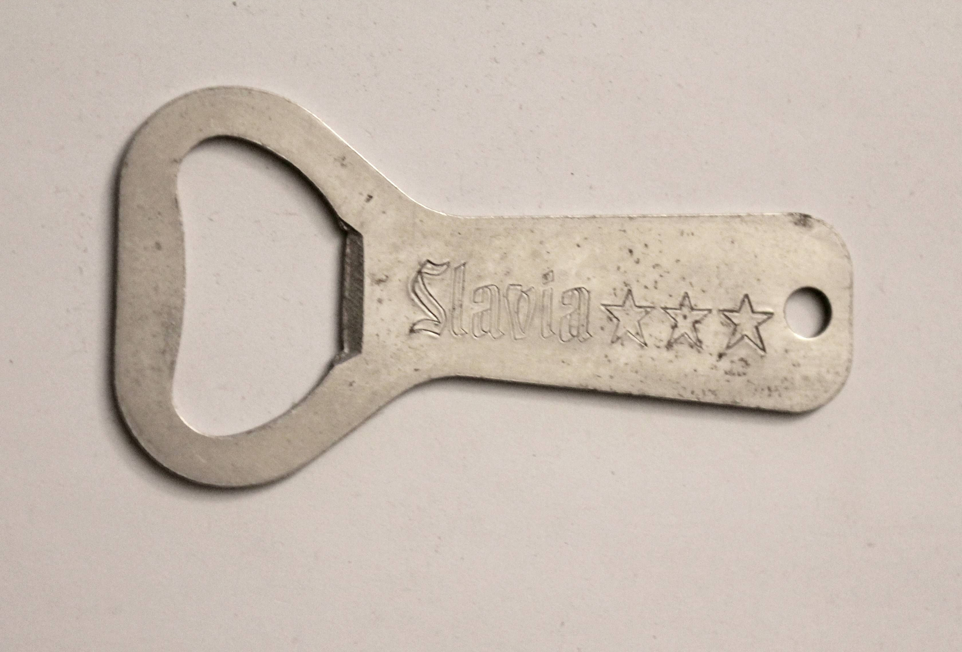 SLAVIA *** - DECAPSULEUR / LIMONADIER - PUBLICITÉ BIERE ANCIEN VINTAGE 8,5x4cm