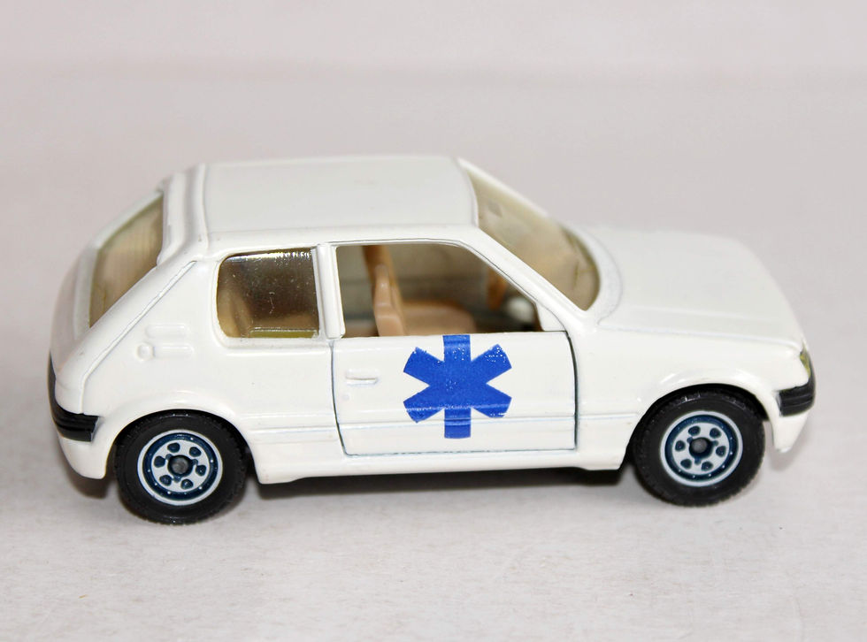 Miniatura: SOLIDO 1/43 N° 1349 PEUGEOT 205 GTI, VOITURE AMBULANCE, VEHICULE SECOURS MEDICAL
