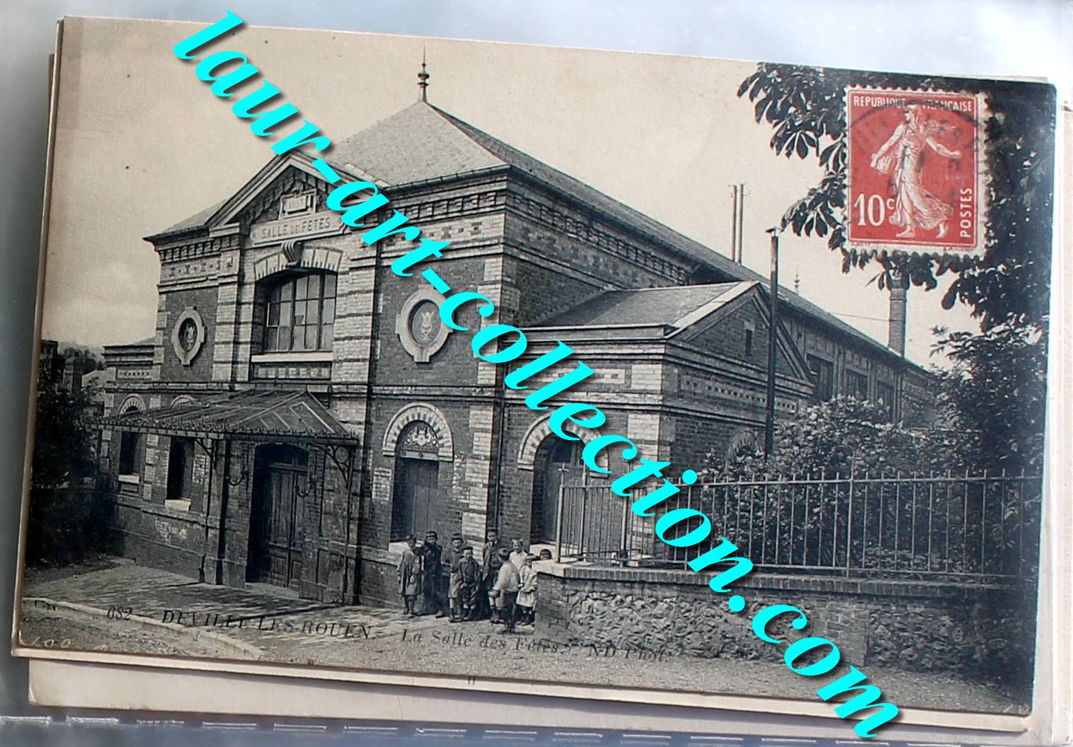 CPA ANIMÉ, 76 DEVILLE LES ROUEN, LA SALLE DES FETES 1915 NORMANDIE CARTE POSTALE