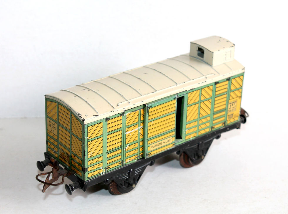 HORNBY O 1/48 WAGON A LAIT AVEC GUERITE ET PORTE COULISSANTE, EST H3 WF 39215