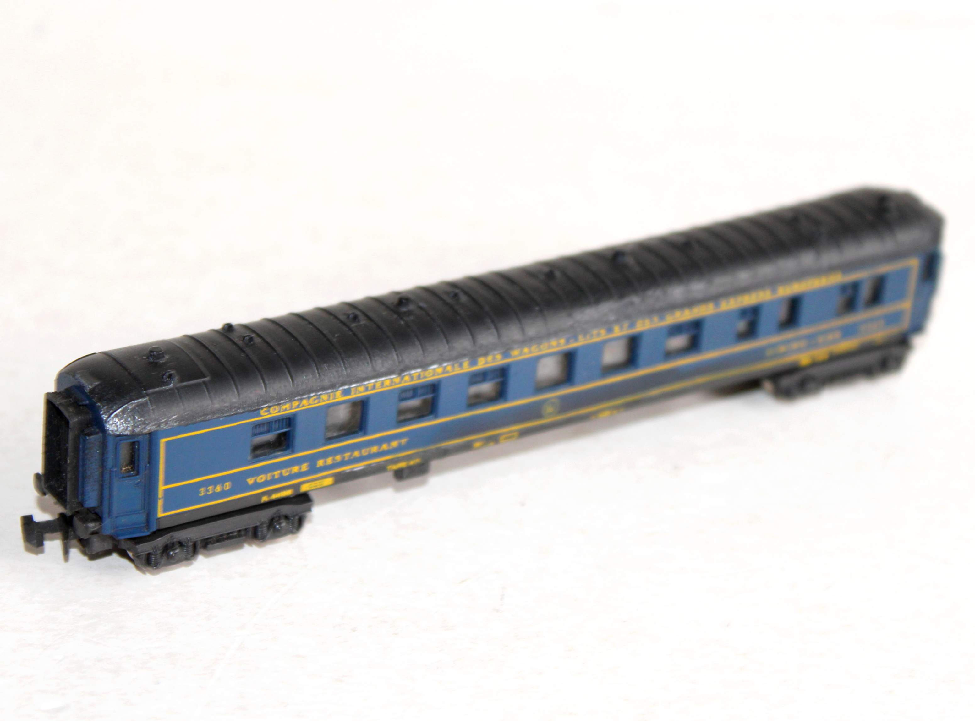 LIMA MICROMODEL 1/160 N 303 VOITURE VOYAGEUR RESTAURANT 3360 WAGON LIT CIWL SNCF