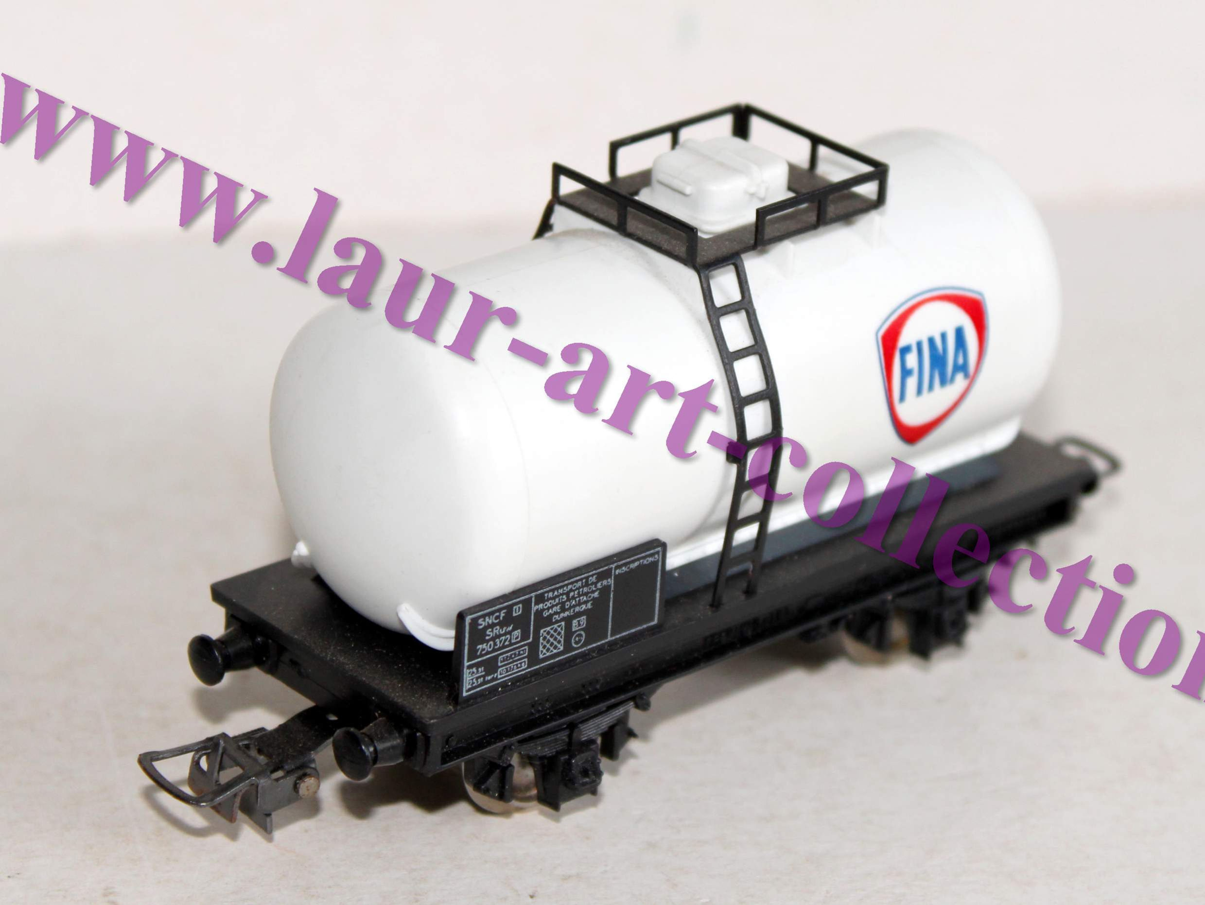 HORNBY HO 7104 WAGON CITERNE FINA, PLAT PORTE RESERVOIR TRANSPORT PETROLIER SNCF