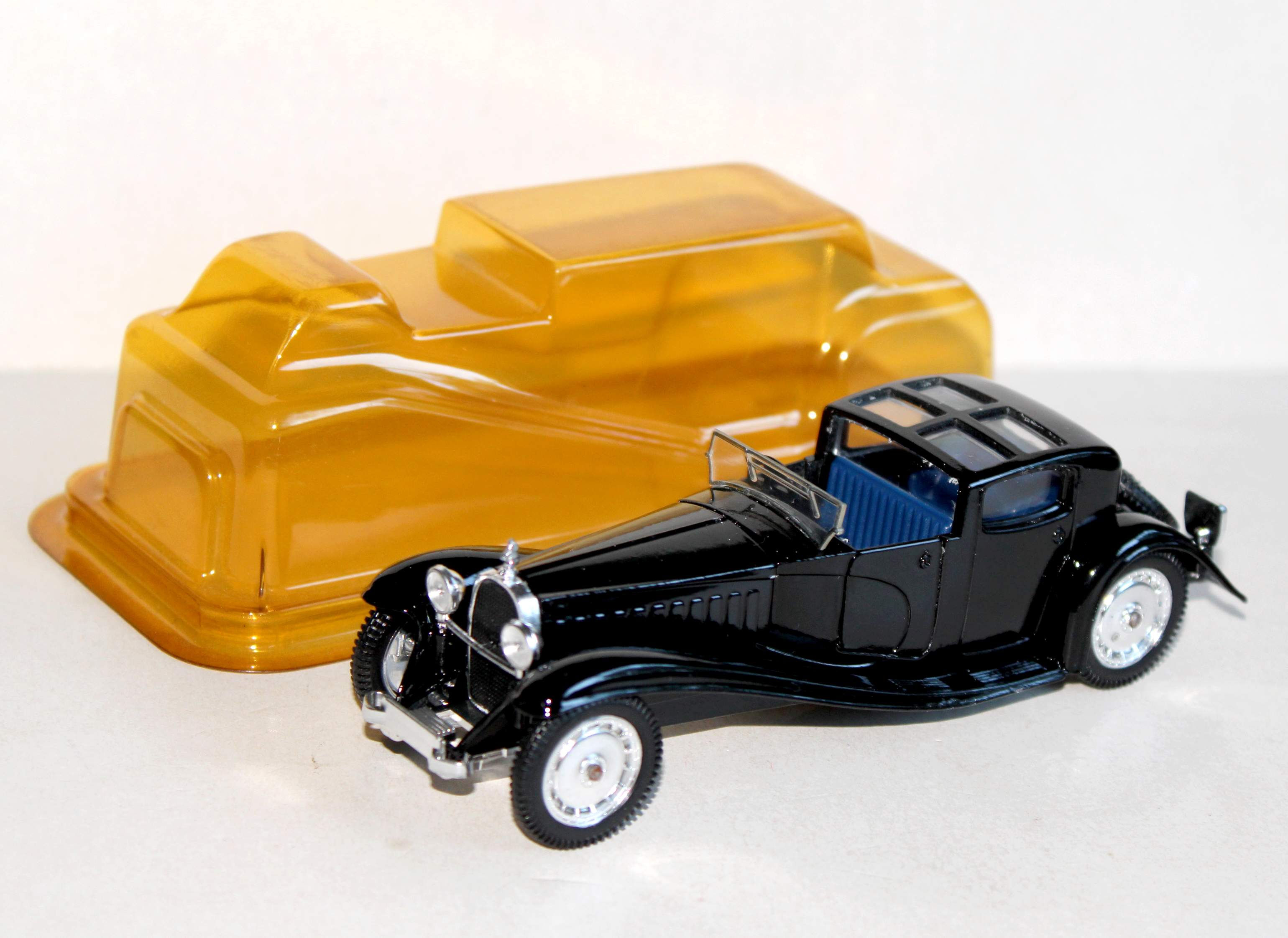 SOLIDO 1/43 BUGATTI ROYALE COUPE DE VILLE 1928 VOITURE DECAPOTABLE AUTO MINIATUR