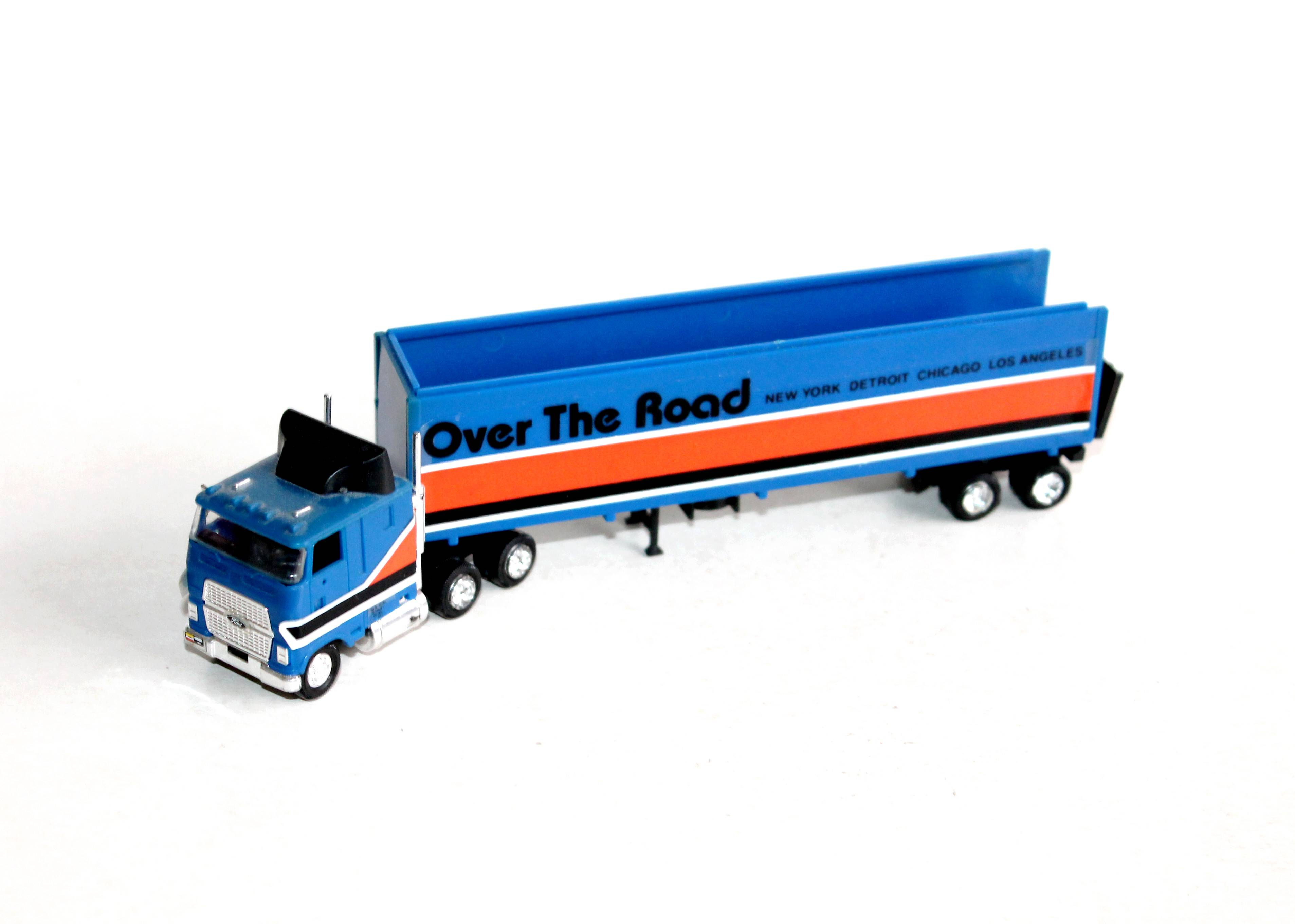 CAMION POIDS LOURD 1/87 TRANSPORTEUR OVER THE ROAD TRACTEUR FORD + SEMI REMORQUE