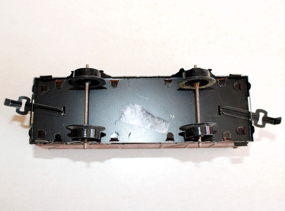 Миниатюра: MARKLIN 1/43 O /0 WAGON TOMBEREAU BORD HAUT DE FRET, PORTE CONTAINER GRUME 85571