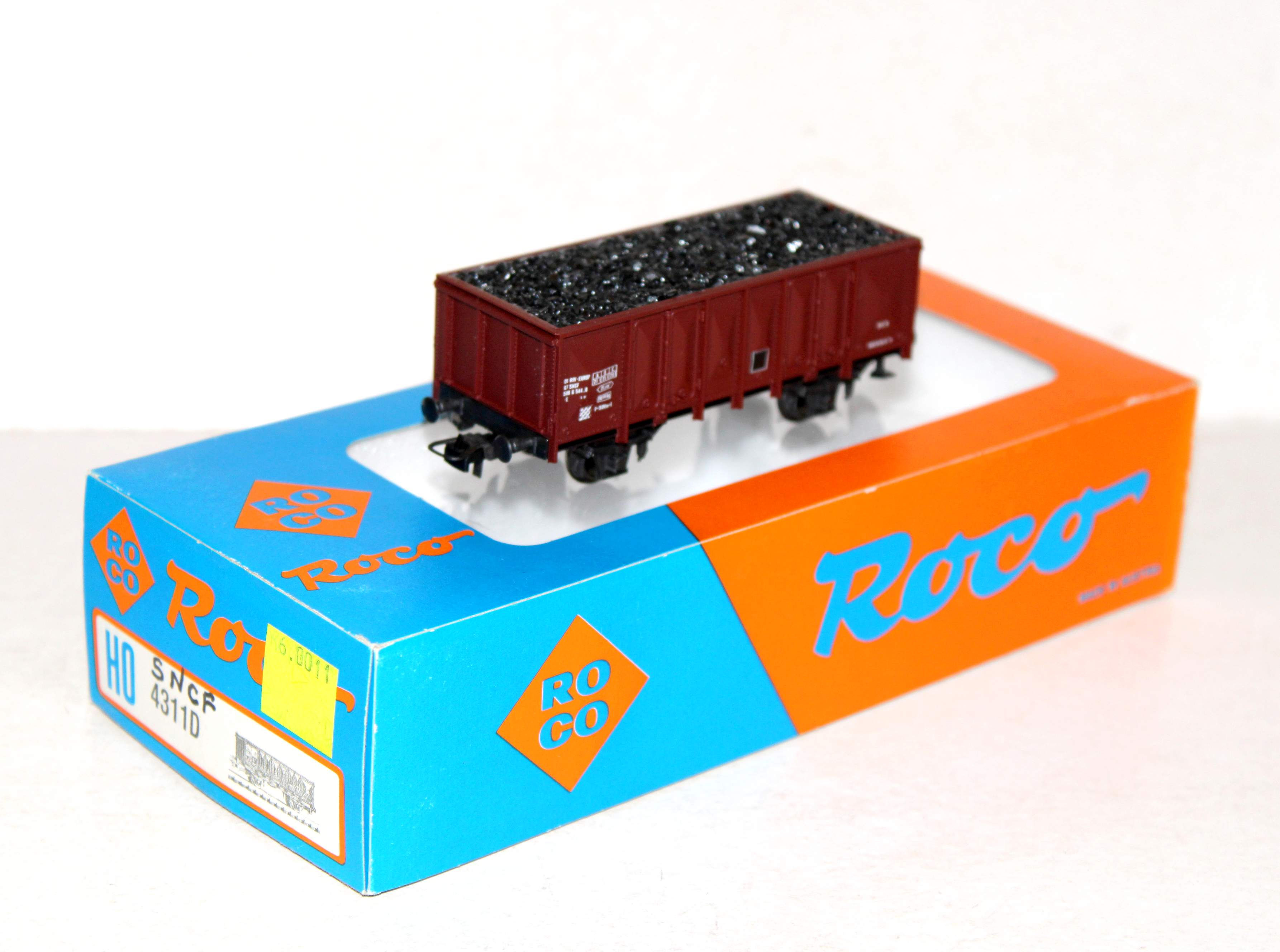 ROCO HO 4311D WAGON TOMBEREAU FRET SNCF TRANSPORT MINERAIS + CHARGEMENT CHARBON