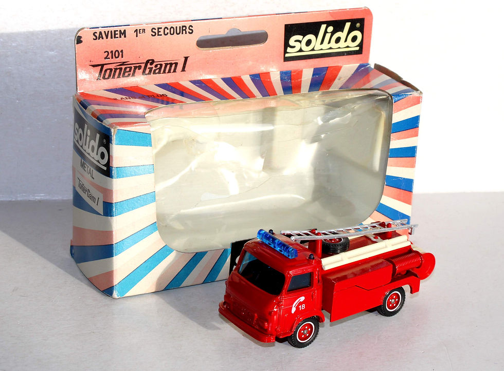 SOLIDO 1/50 POMPIER 2101 SAVIEM SG4 1er SECOURS CAMION ECHELLE VEHICULE INCENDIE