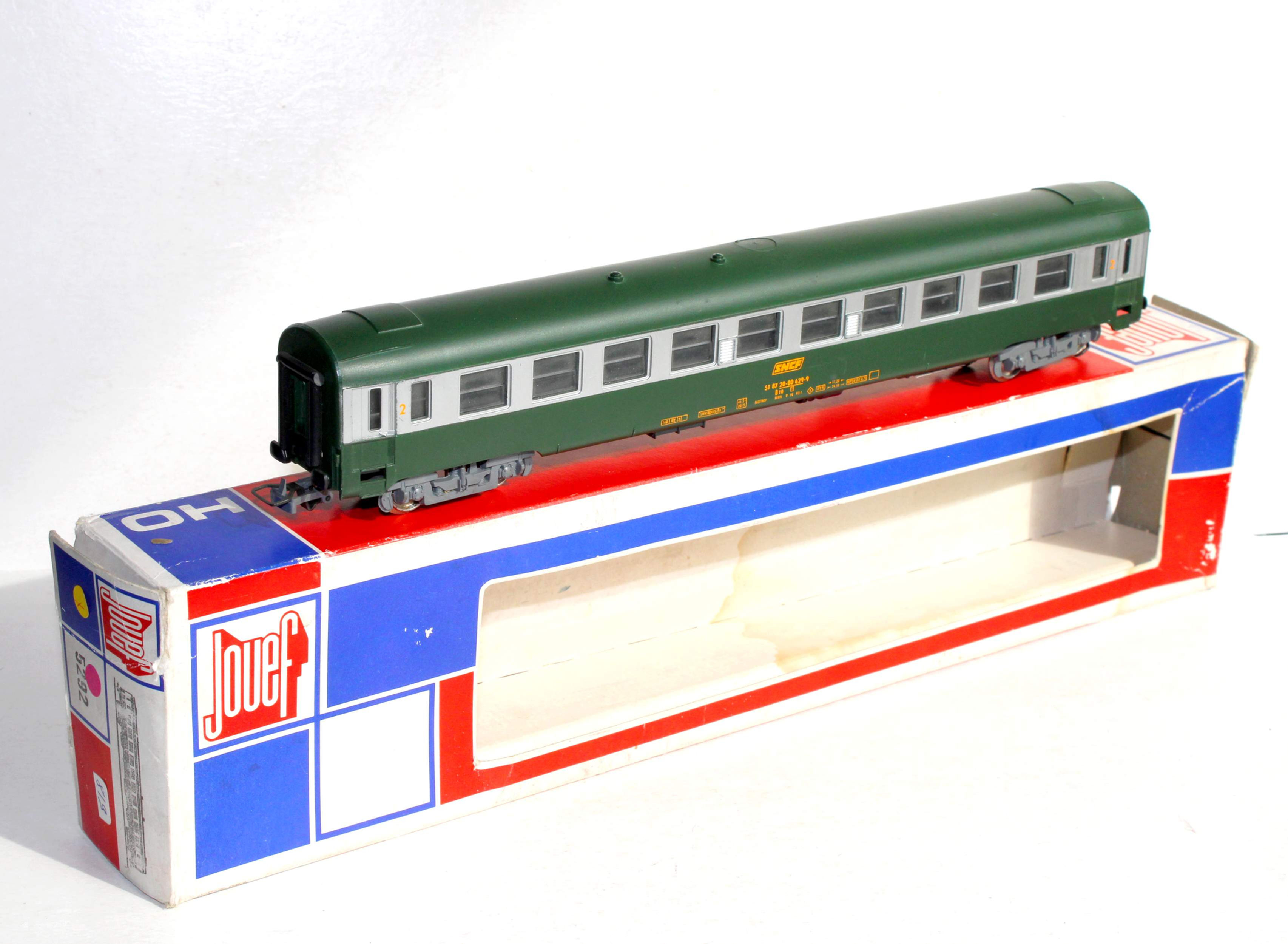 JOUEF HO 5292 VOITURE VOYAGEUR PASSAGER 2e CLASSE TYPE Y-UIC /160 , WAGON SNCF