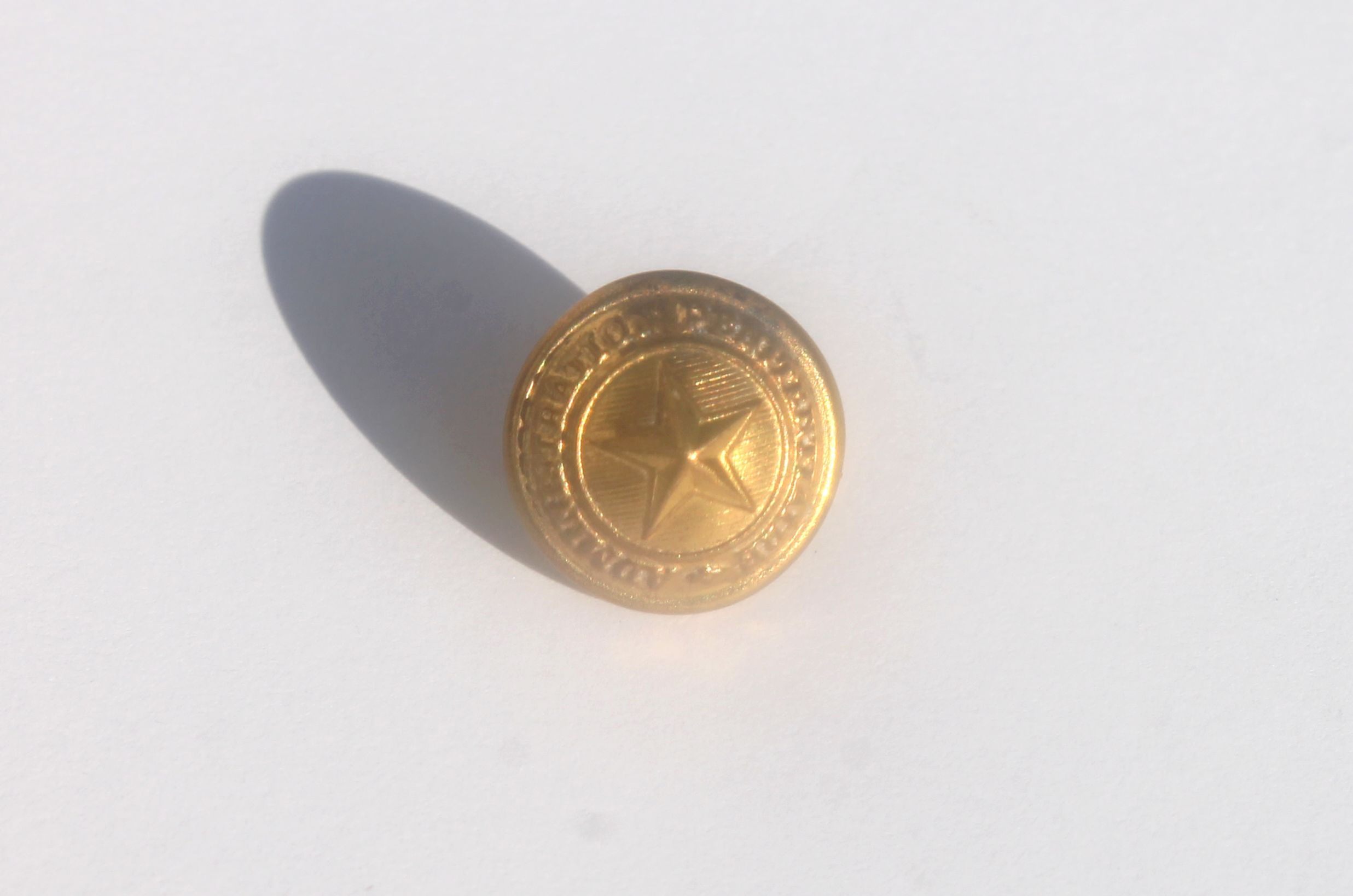 BOUTON UNIFORME ANCIEN - ADMINISTRATION PENITENTIAIRE - ETOILE - S.B.C 15mm