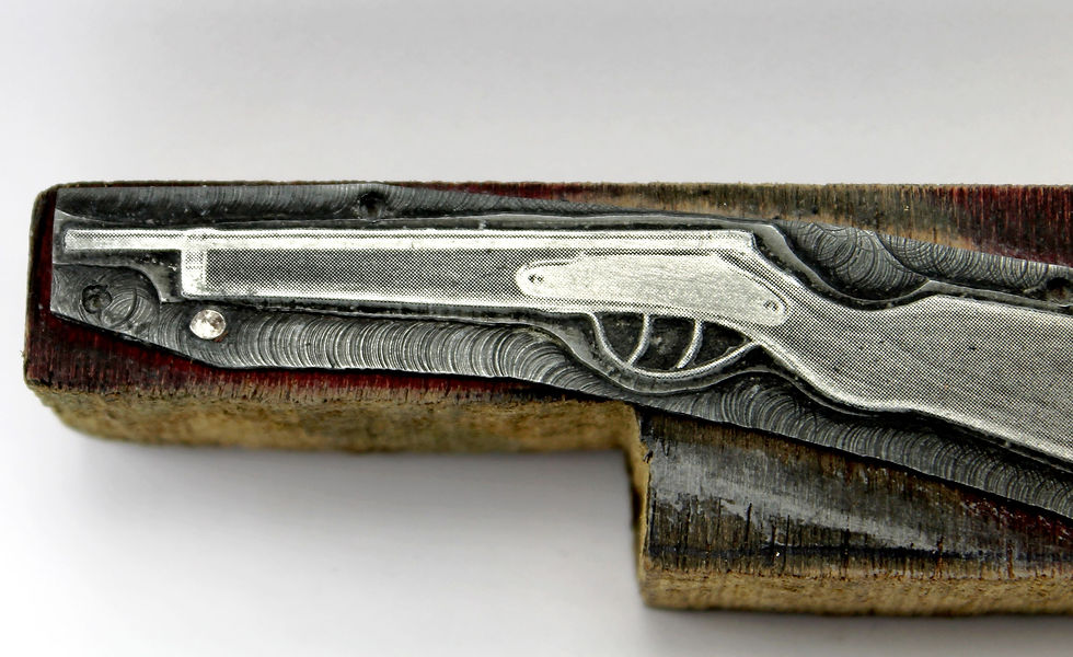 Миниатюра: CARABINE MATRICE ORIGINALE D'IMPRIMERIE ALLIAGE METAL SUR BOIS CATALOGUE KB (14