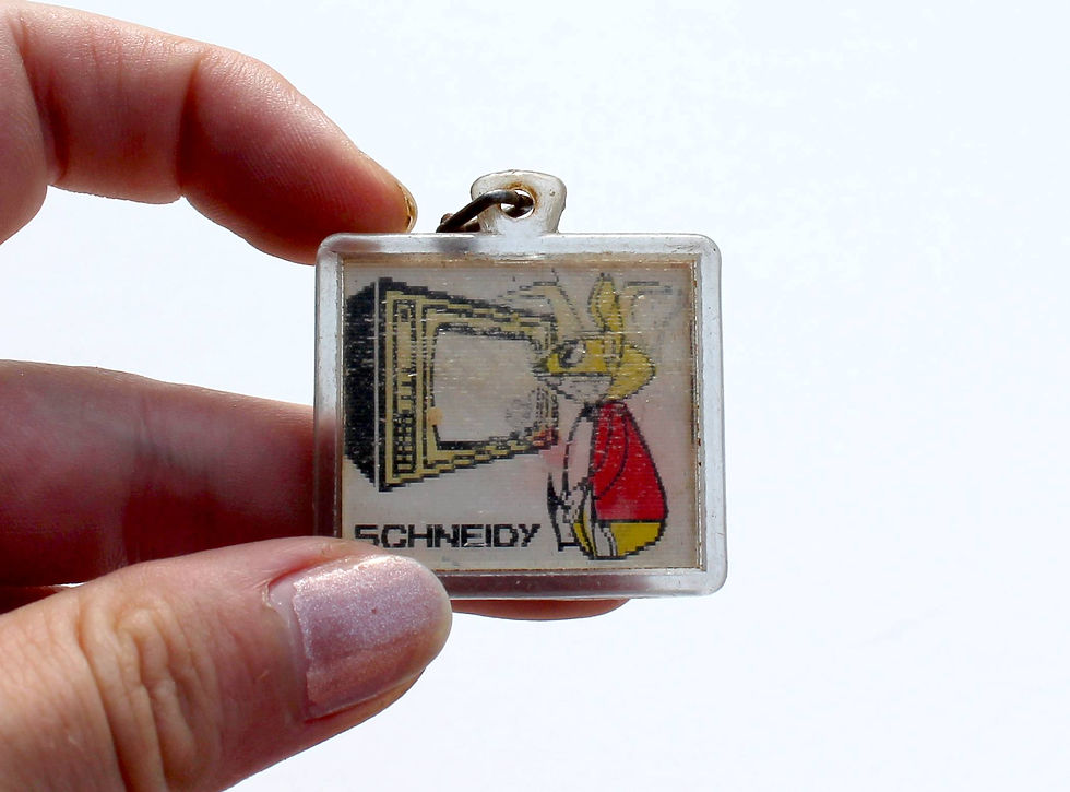 ANCIEN PORTE CLÉ CLEF VISIOMATIC SCHNEIDY RADIO TELEVISION 3,5x3cm RARE VINTAGE