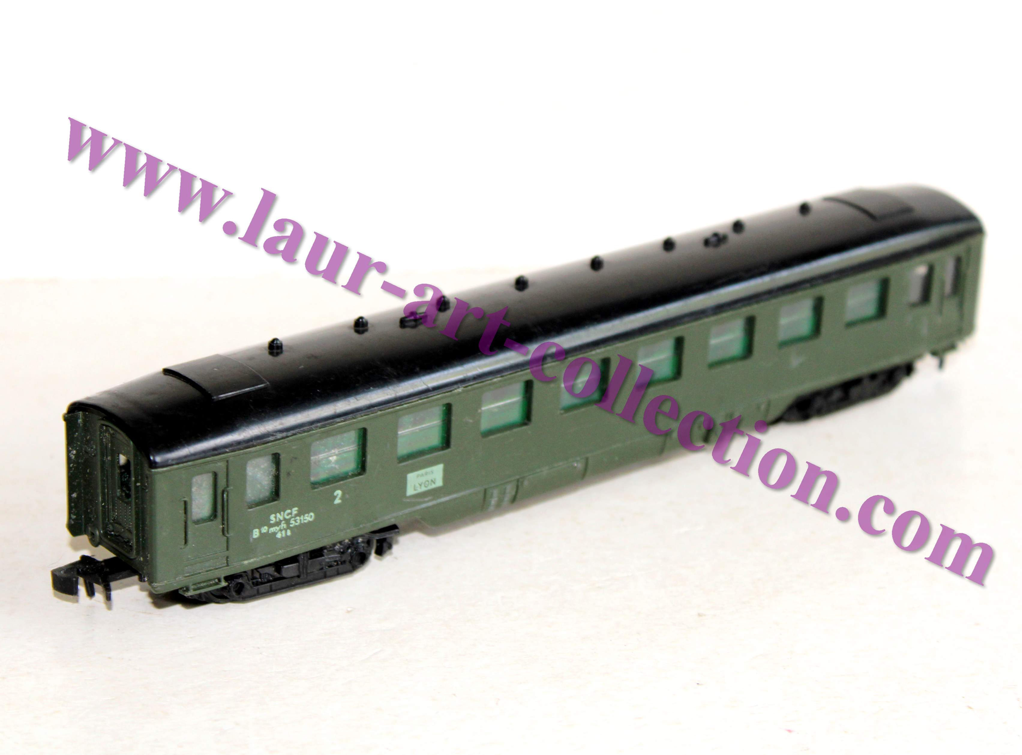 HORNBY HO 730 VOITURE VOYAGEUR FORESTIER 2e CLASSE SNCF 53150 PARIS LYON AMENAGÉ