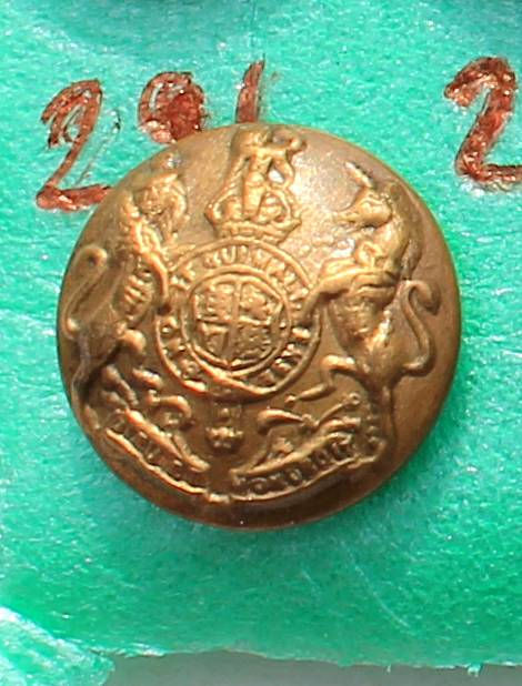 BOUTON UNIFORME MILITAIRE ANGLAIS, ARMOIRIE: BLASON LION LICORNE COURONNE D:17mm