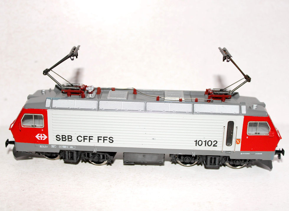 Thumbnail: MARKLIN HO 8323 LOCOMOTIVE MOTRICE ELECTRIQUE FFS Re 4/4 10102 MOTEUR + FEUX OK