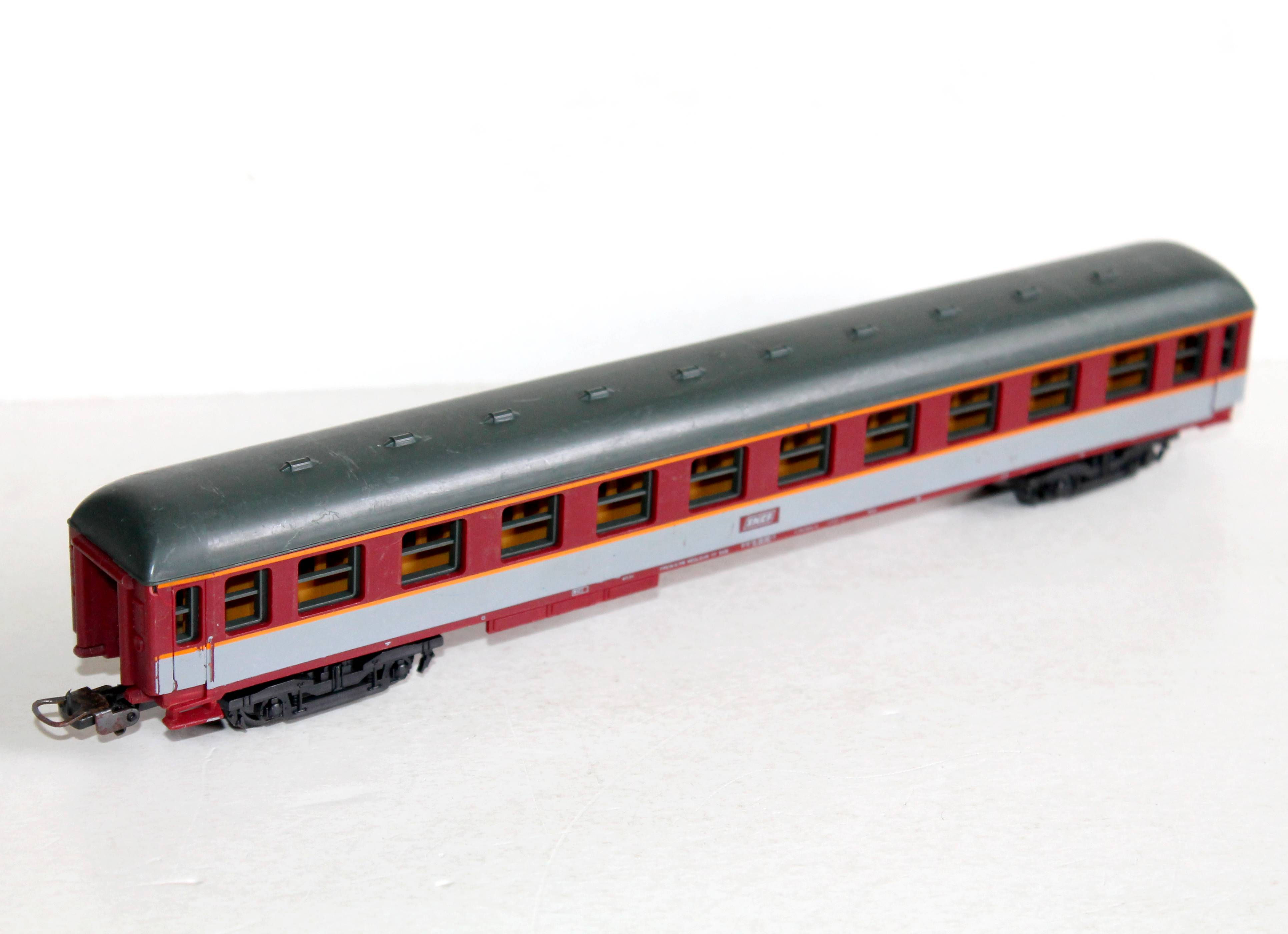 LIMA HO 309129, 9129 VOITURE VOYAGEUR GRAND CONFORT 1e CLASSE SNCF WAGON AMENAGÉ