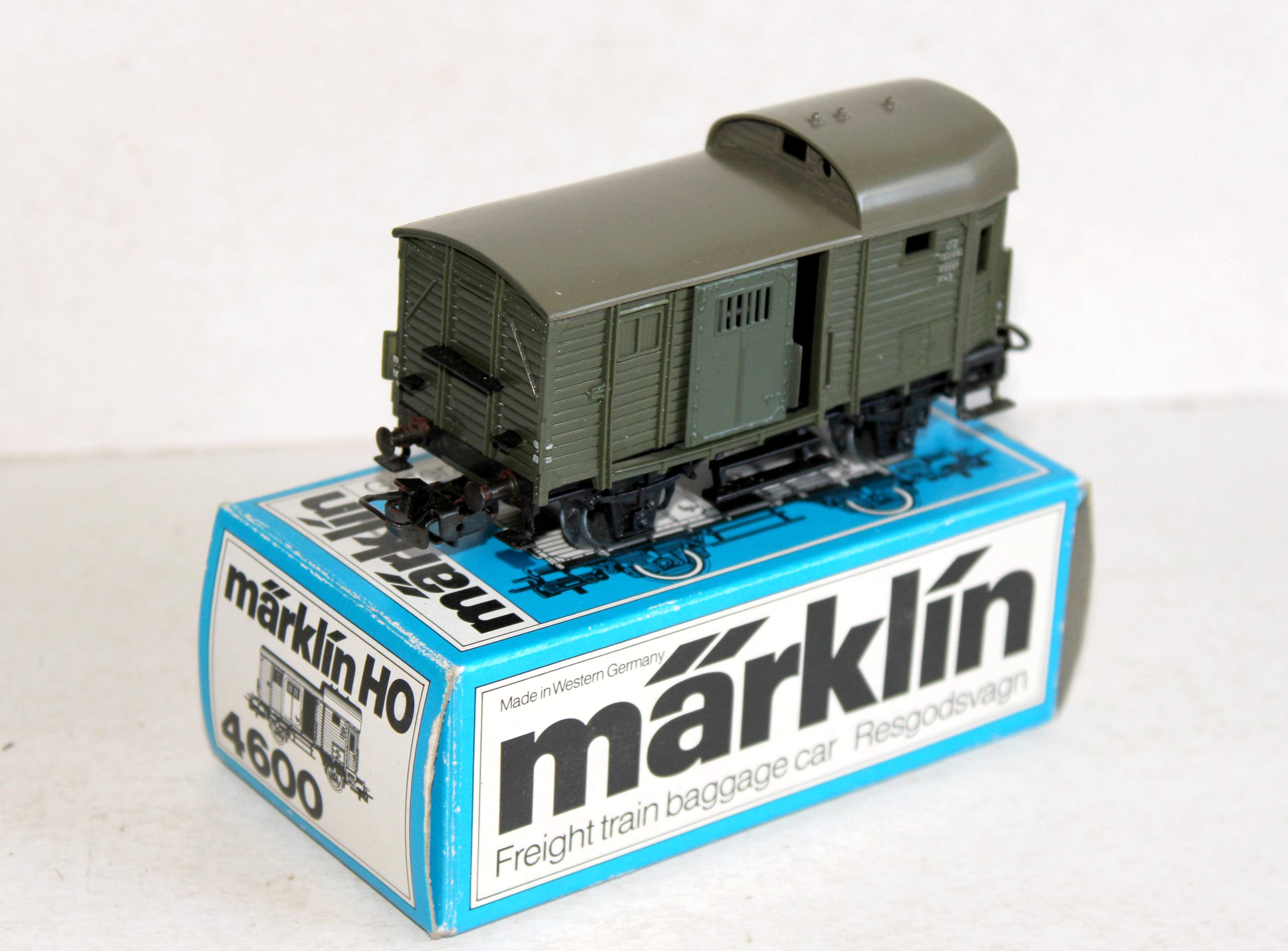 MARKLIN HO 4600 WAGON ESCORTE TRAIN A GUERITE FOURGON QUEUE PORTE COULISSANTE DB