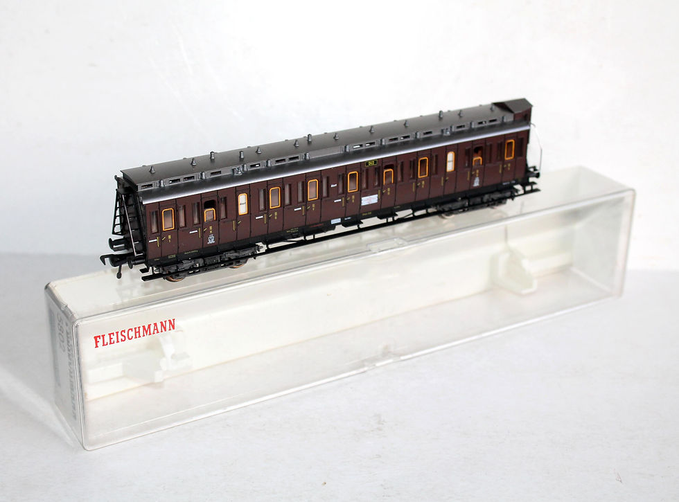 FLEISCHMANN HO 5802 VOITURE VOYAGEUR PRUSSIEN COMPARTIMENT CABINE 3e Cl AMENAGÉ