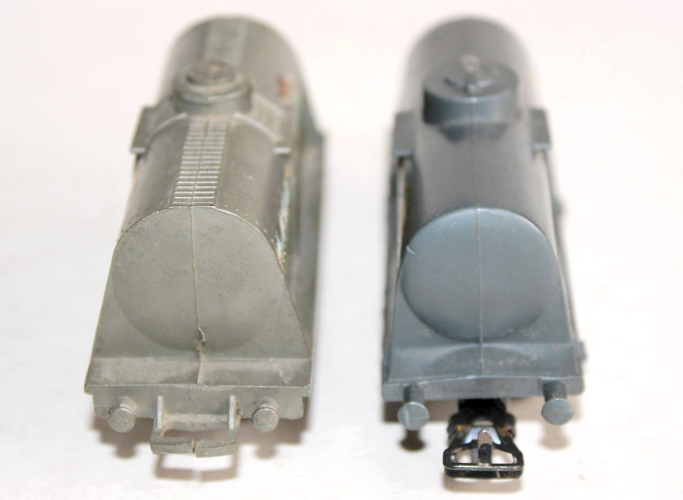 Thumbnail: LOT 2 WAGON CITERNE HO - JOUEF N°633 C, OLAZUR + TROBY ESSO, TRANSPORT PETROLIER