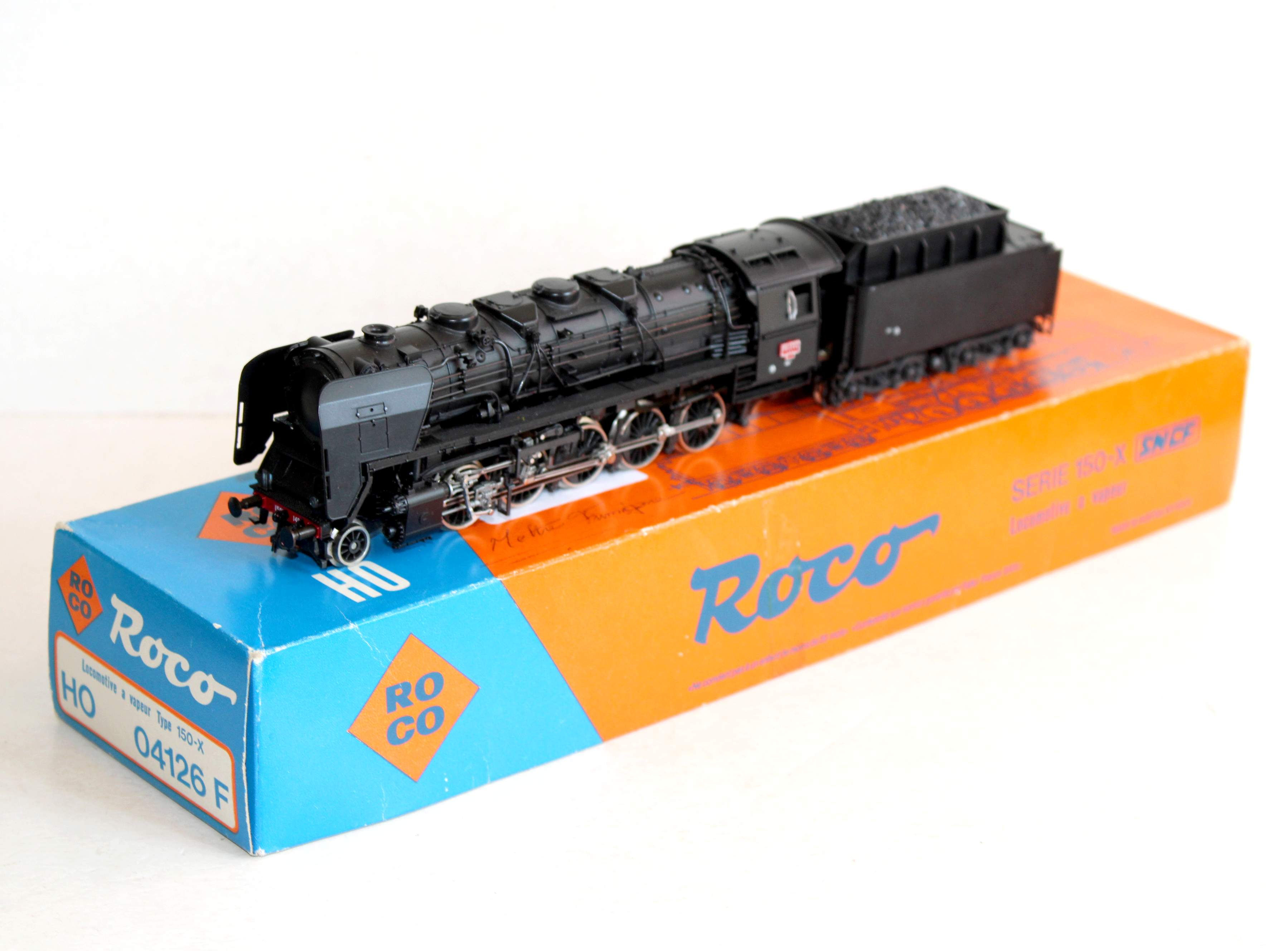 ROCO HO 04126 F LOCOMOTIVE VAPEUR TENDER SNCF 150 X 146 + FUMIGENE MOTEUR FEU OK