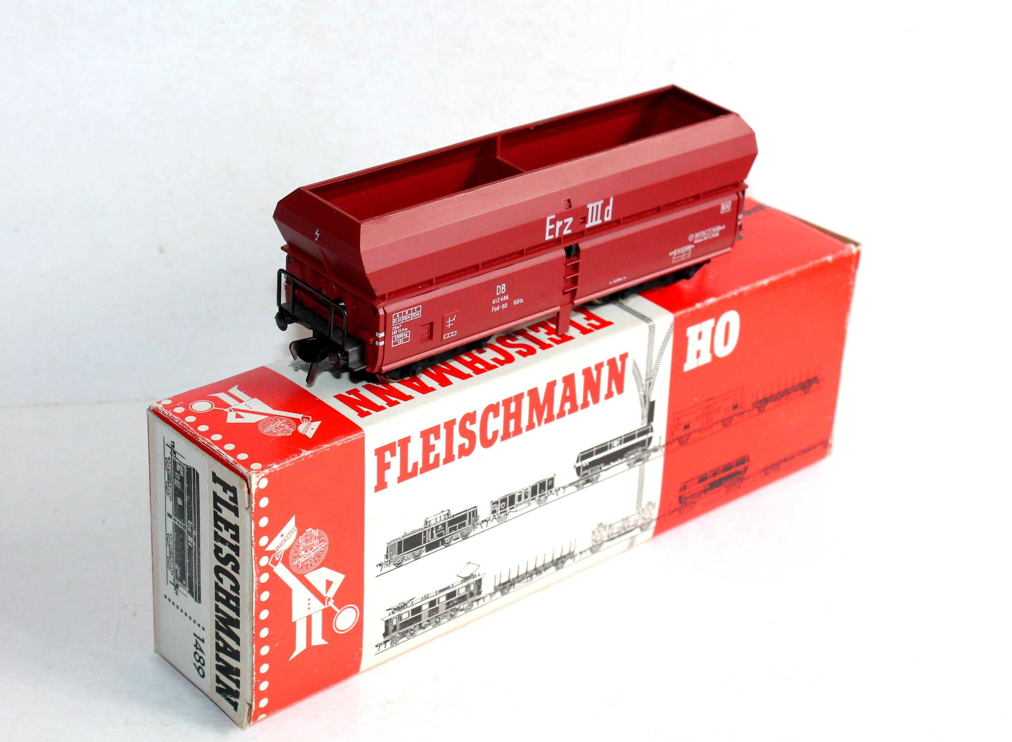 FLEISCHMANN HO 1489 WAGON TREMIE MINERALIER DECHARGEMENT AUTOMATIQUE LATERALE DB