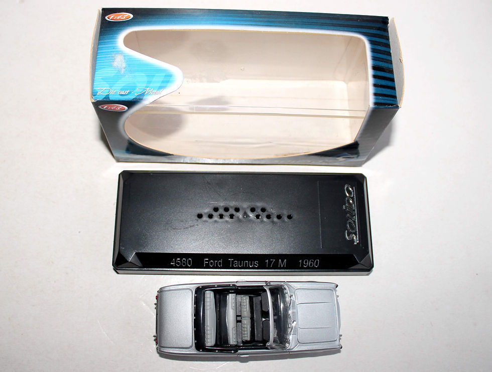 Miniatura: SOLIDO 1/43 4580 FORD TAUNUS 17M 1960 DECAPOTABLE, CABRIOLET VOITURE MINIATURE