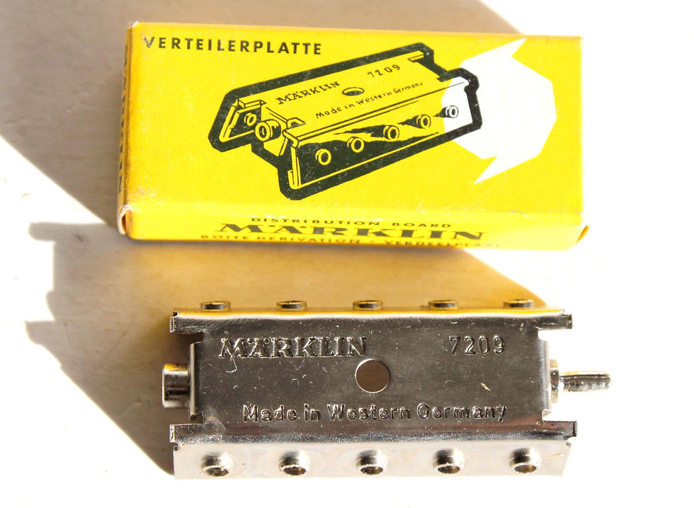 MARKLIN HO 7209 PLAQUE DISTRIBUTION, PUPITRE DE DERIVATION POUR 10 SORTIE, TRAIN