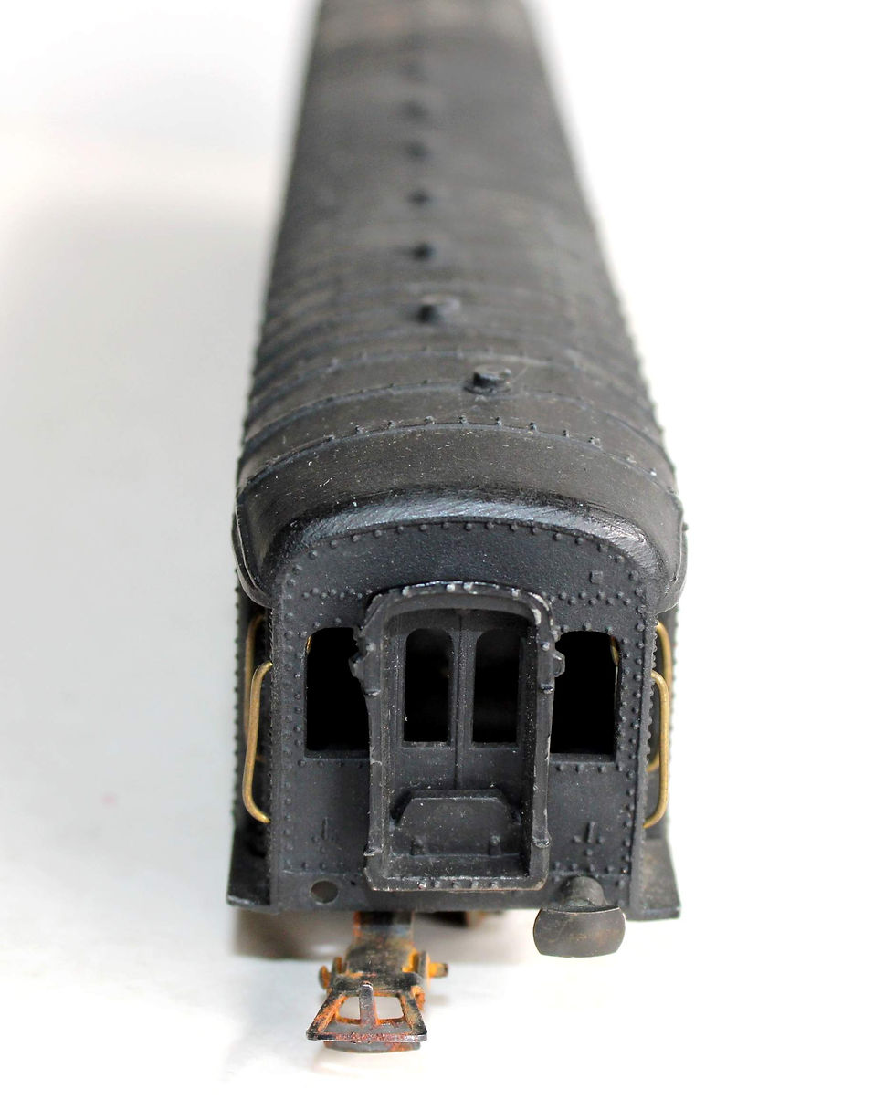Miniaturbild: SMCF HO 472 VOITURE VOYAGEUR GRANDES LIGNES A RIVET 2e CLASSE OCEM SNCF EN METAL