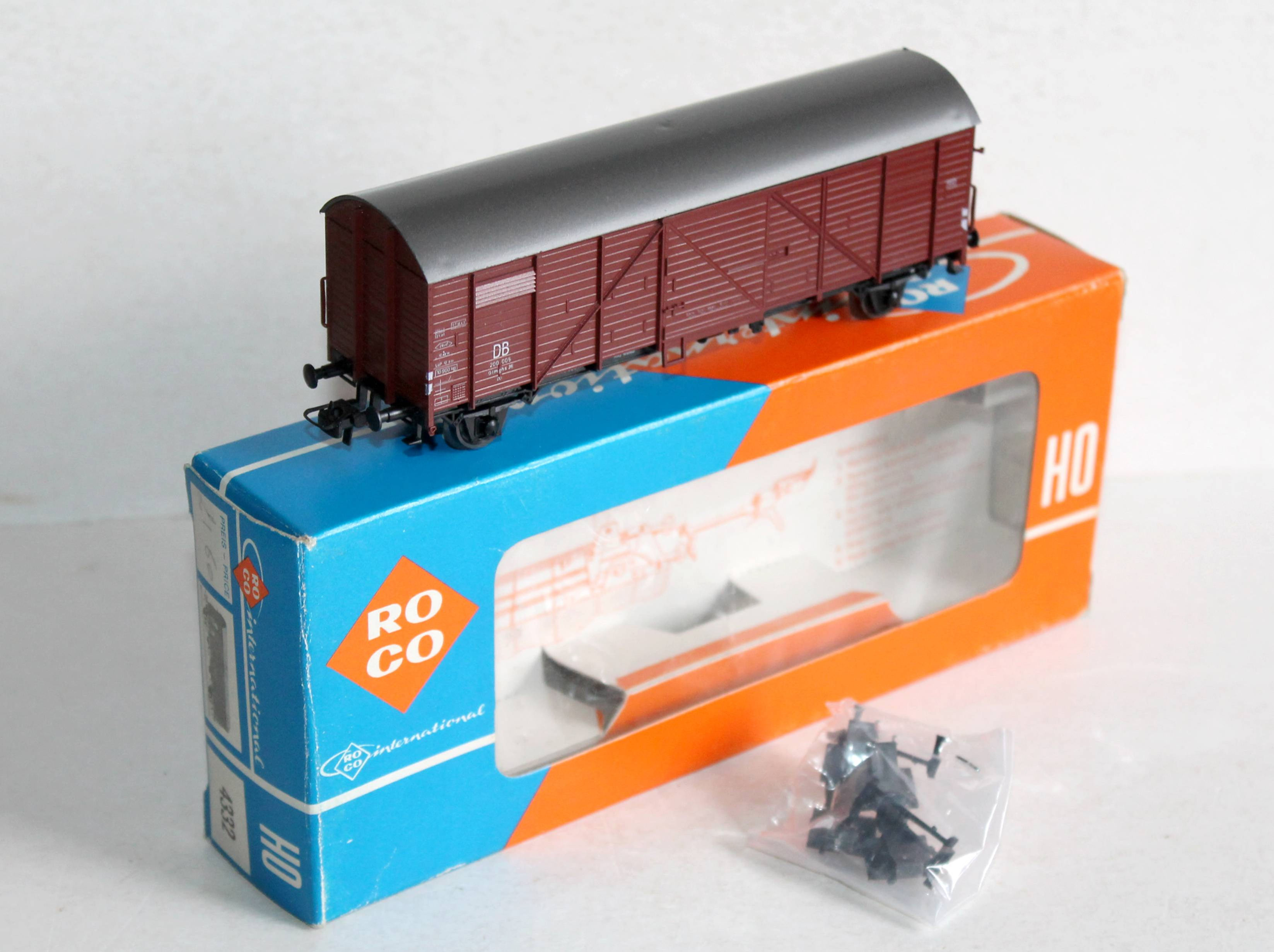 ROCO HO 4332 WAGON COUVERT DE FRET FOURGON TRANSPORT MARCHANDISE DB 200 005 Glmg