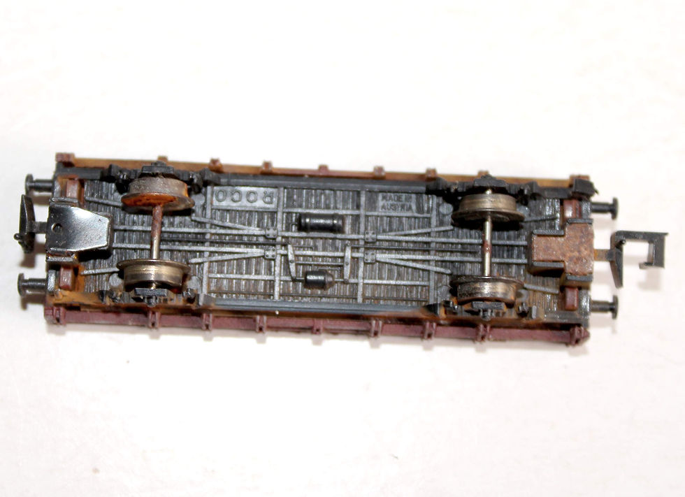 Miniaturebillede: ROCO N 2305 S WAGON TOMBEREAU SURBAISSE PLAT RIDELLE BASSE TRANSPORT MARCHANDISE