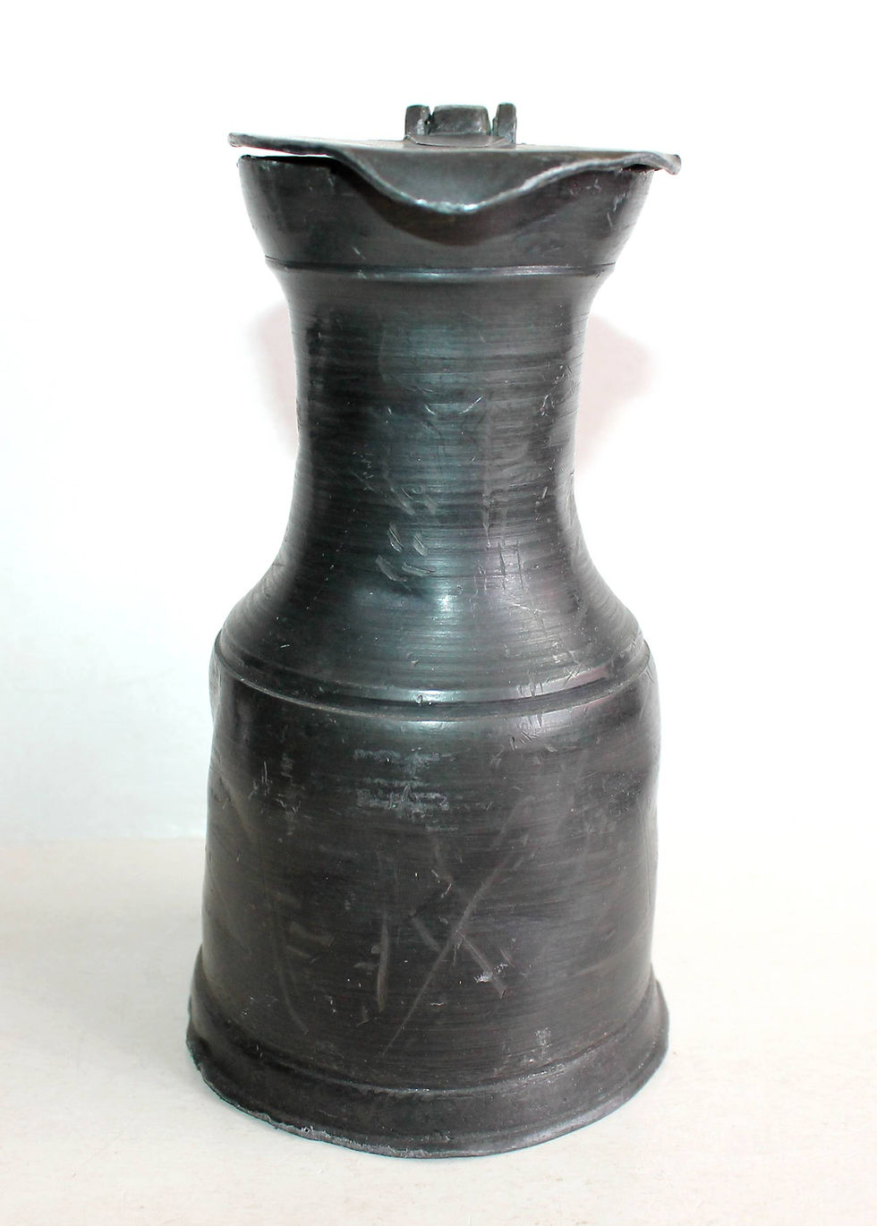Miniatura: JOLI ANCIEN PICHET A VIN, A GLAND, CRUCHE BROC, en ETAIN, POINCON AIGLE COURONNE