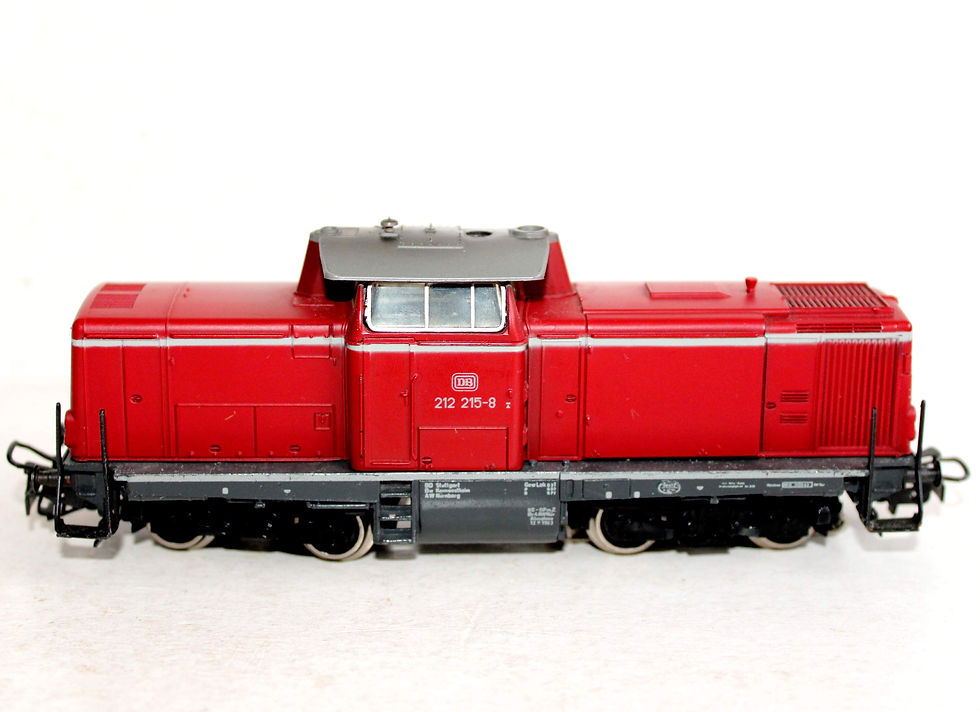 Μικρογραφία: MARKLIN HO 3072 LOCOMOTIVE DIESEL HYDRAULIQUE V100 LOCOTRACTEUR DB, BR 212 215-8