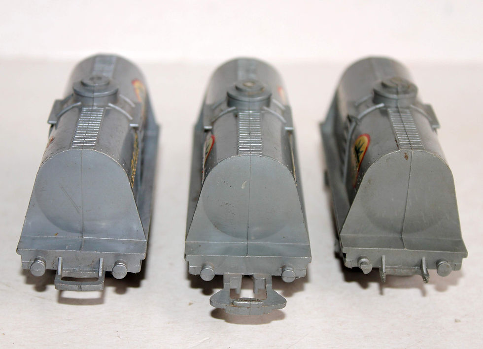 Miniatura: JOUEF HO N°633, LOT 3 WAGON PLAT CITERNE AZUR / OLAZUR, TRANSPORT PETROLIER SNCF