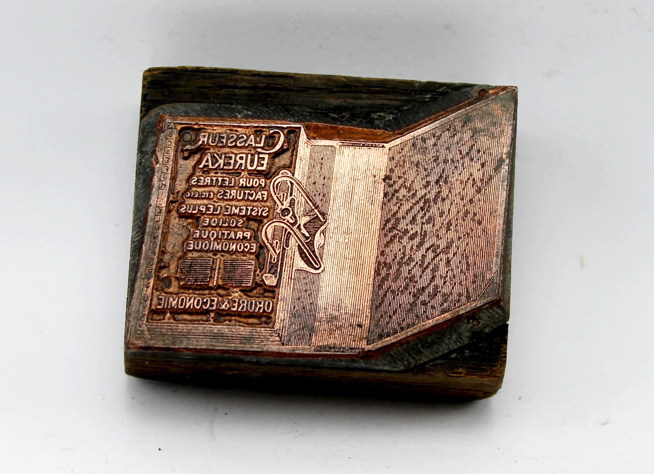 MATRICE / TYPON ORIGINALE D'IMPRIMERIE - KRATZ-BOUSSAC CUIVRE / BOIS EURÉKA (19)