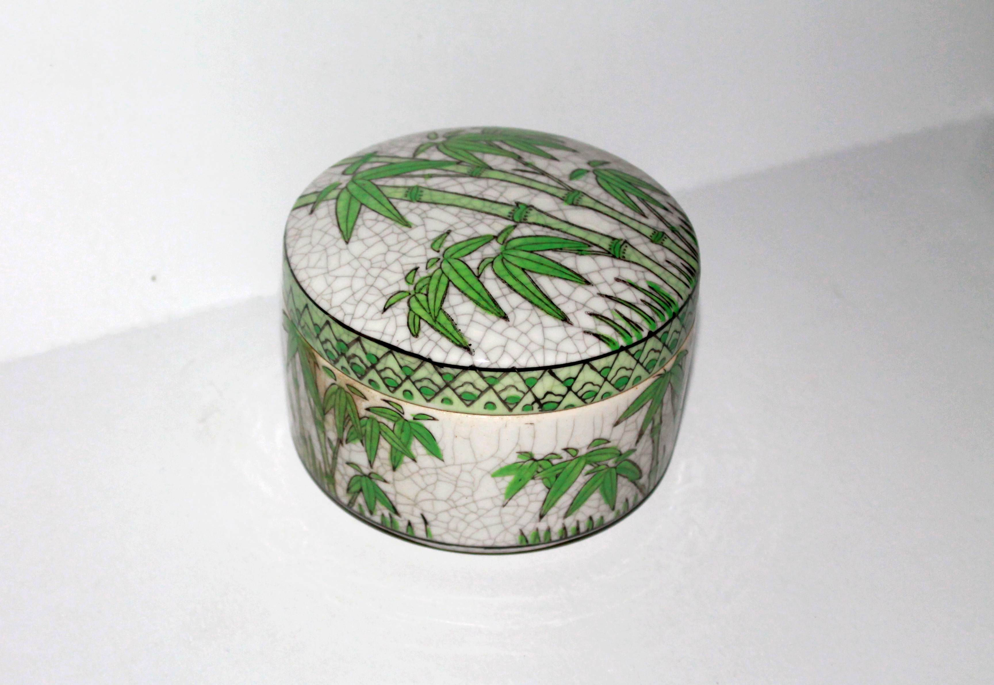 ANCIENNE BONBONNIERE BOITE BIJOUX  PORCELAINE EMAILLÉ PEINT MAIN BAMBOU 12,5x9cm