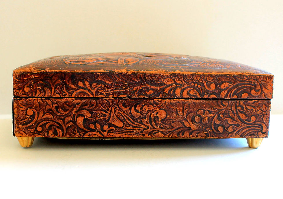 Miniaturebillede: JOLI COFFRET BOITE A MUSIQUE A CIGARE EN CUIR DON QUIJOTE DE LA MANCHA 23x16x8cm